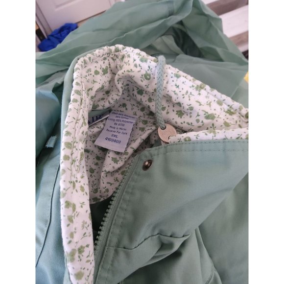 Ladies Fall/Winter Jacket - Picture 6 of 7